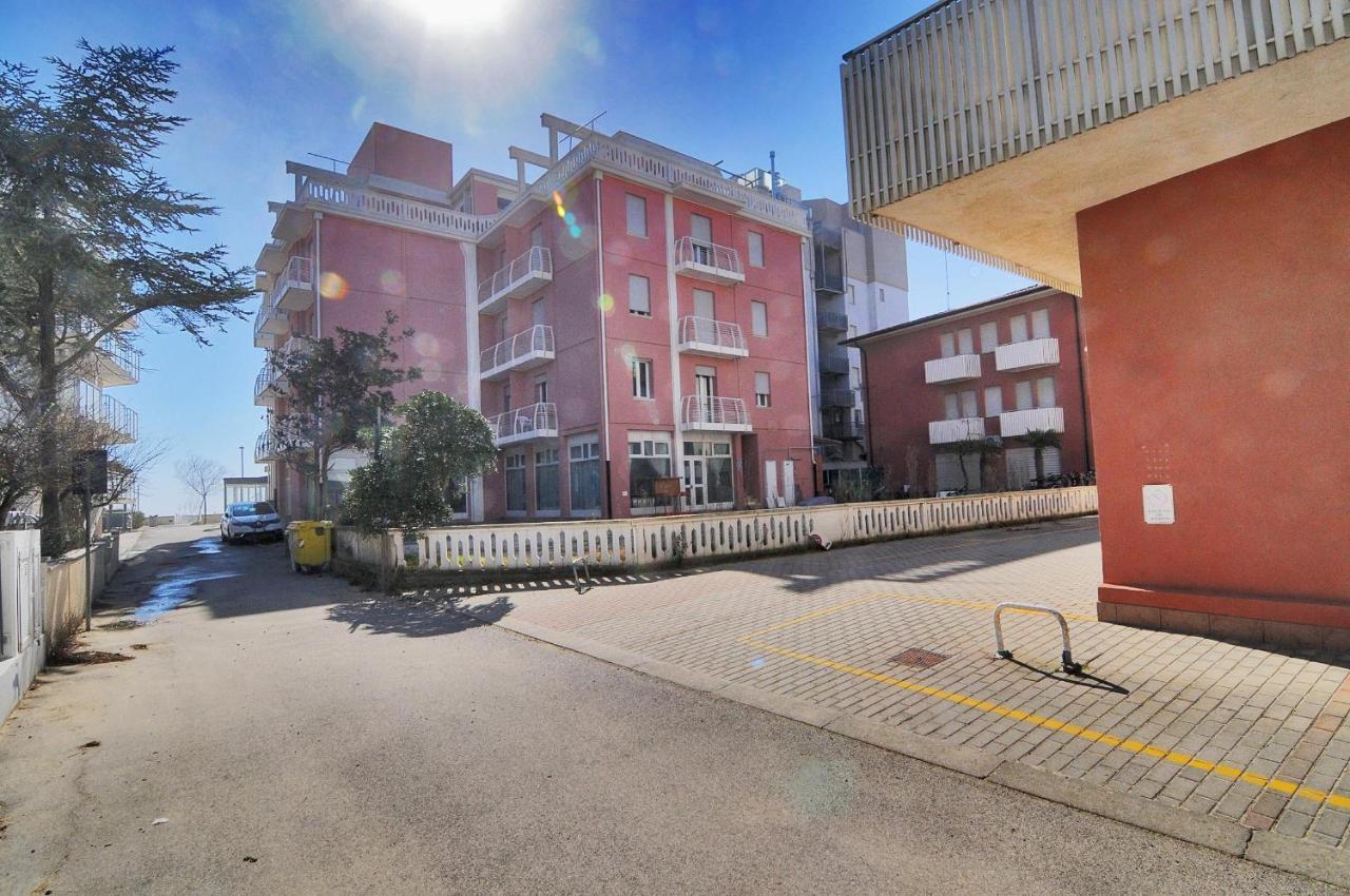 Milan Apartment Caorle Exterior photo